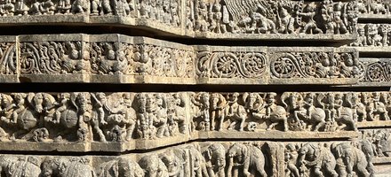 Sacred Ensembles of the Hoysalas
