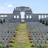 Cimetière militaire du Commonwealth “Pozières British Cemetery”