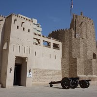 Sharjah: the Gate to Trucial States