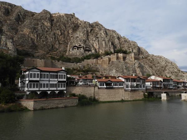 Mount Harşena and the Rock-tombs of the Pontic Kin by Roman Bruehwiler