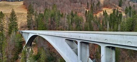 Pont sur la gorge du Salgina
