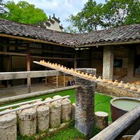 Jingdezhen Handicraft Porcelain Industry Sites by Roman Bruehwiler