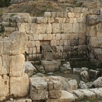 Temple d’Echmoun by Roman Bruehwiler