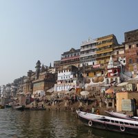 Varanasi by Roman Bruehwiler