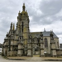 Enclos paroissiaux du Finistère by Els Slots