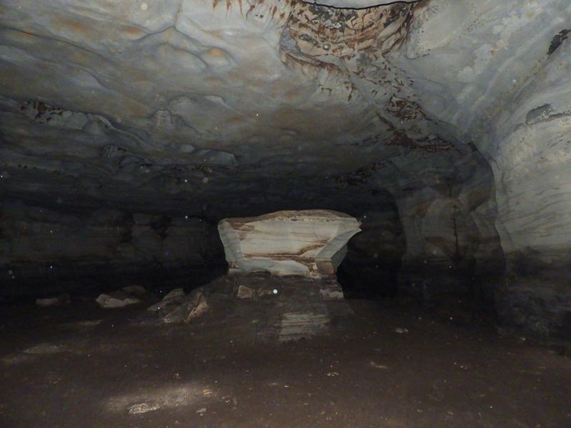 Grottes De Dimba Et Ngovo: Unesco Tentative Site Travel Guide