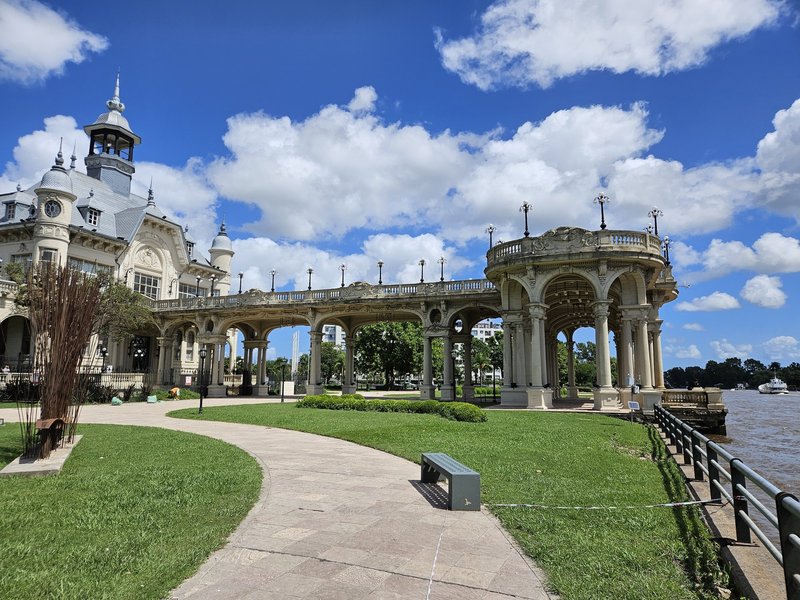 City of Tigre and its rowing clubs