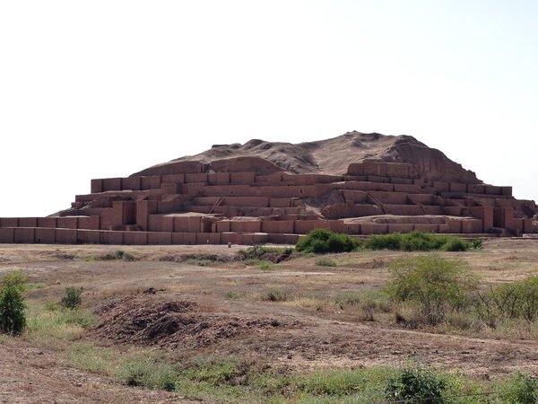 Tchogha Zanbil by Solivagant