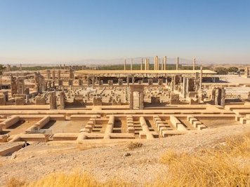 Persepolis by Carlo Sarion