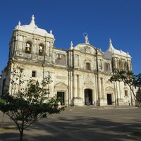 León Cathedral by Els Slots