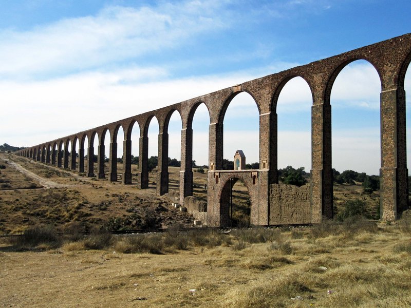 Aqueduct of Padre Tembleque by Jay T