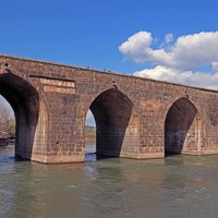 Diyarbakir Fortress and Hevsel Gardens