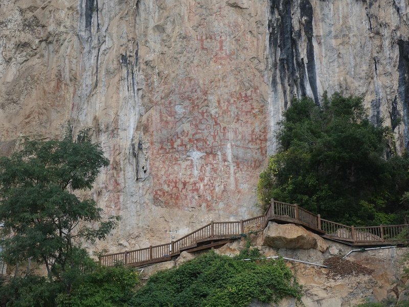Zuojiang Huashan Rock Art by Els Slots