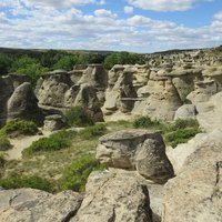 Writing-on-Stone / Áísínai’pi