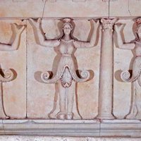 Thracian tomb of Sveshtari by Luis Filipe Gaspar