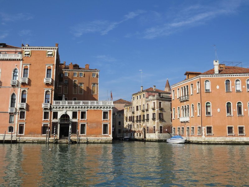 Venice and its Lagoon by Els Slots