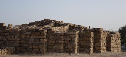 Bat, Al-Khutm and Al-Ayn