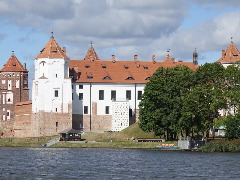 Mir Castle by Els Slots