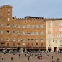 Siena by Els Slots