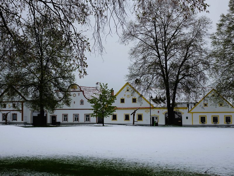 Holasovice by Els Slots