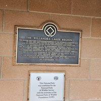 Willandra: Plaque Visitor Center