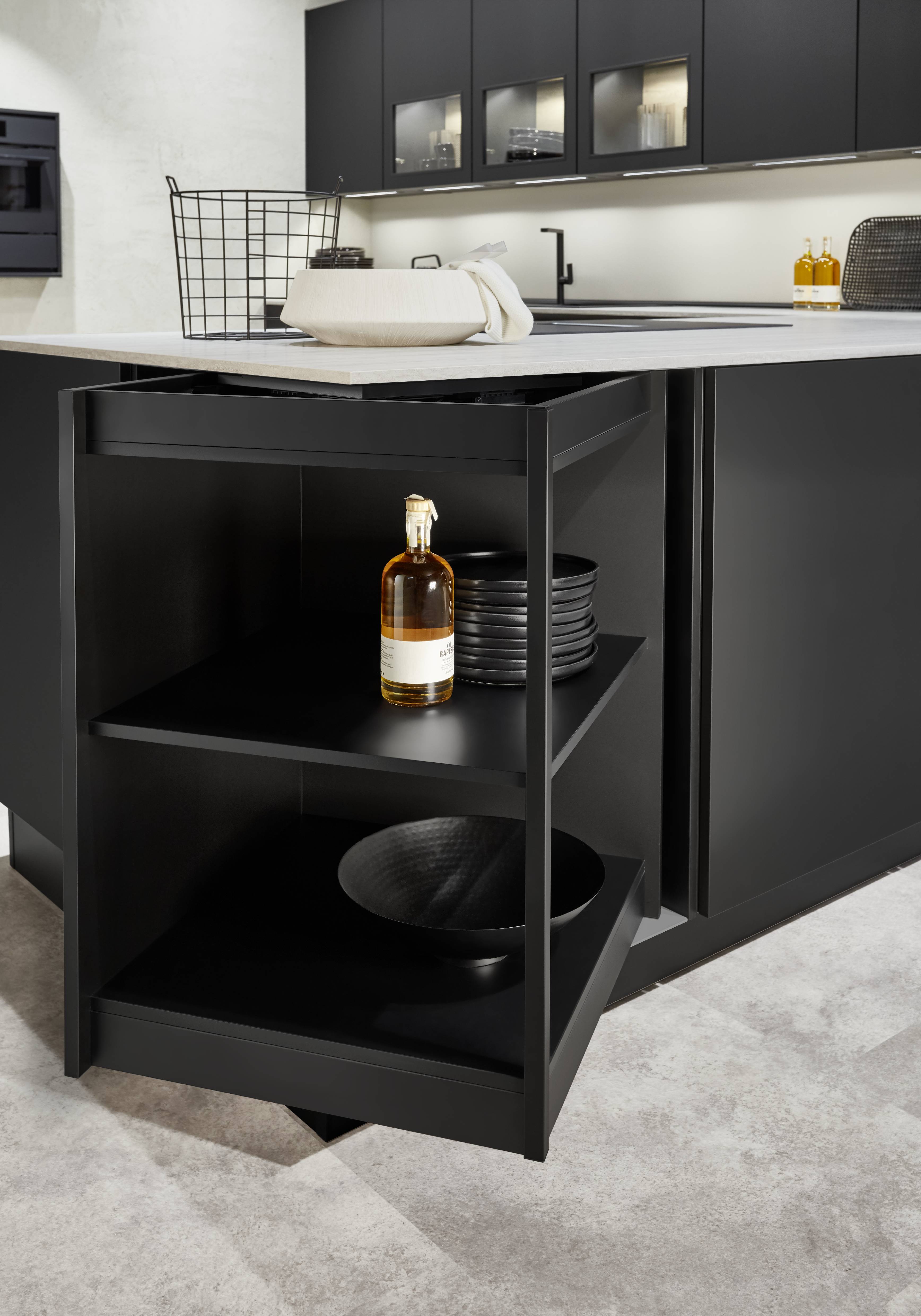 Nobilia FurnSpin in Lack, Schwarz Premium matt