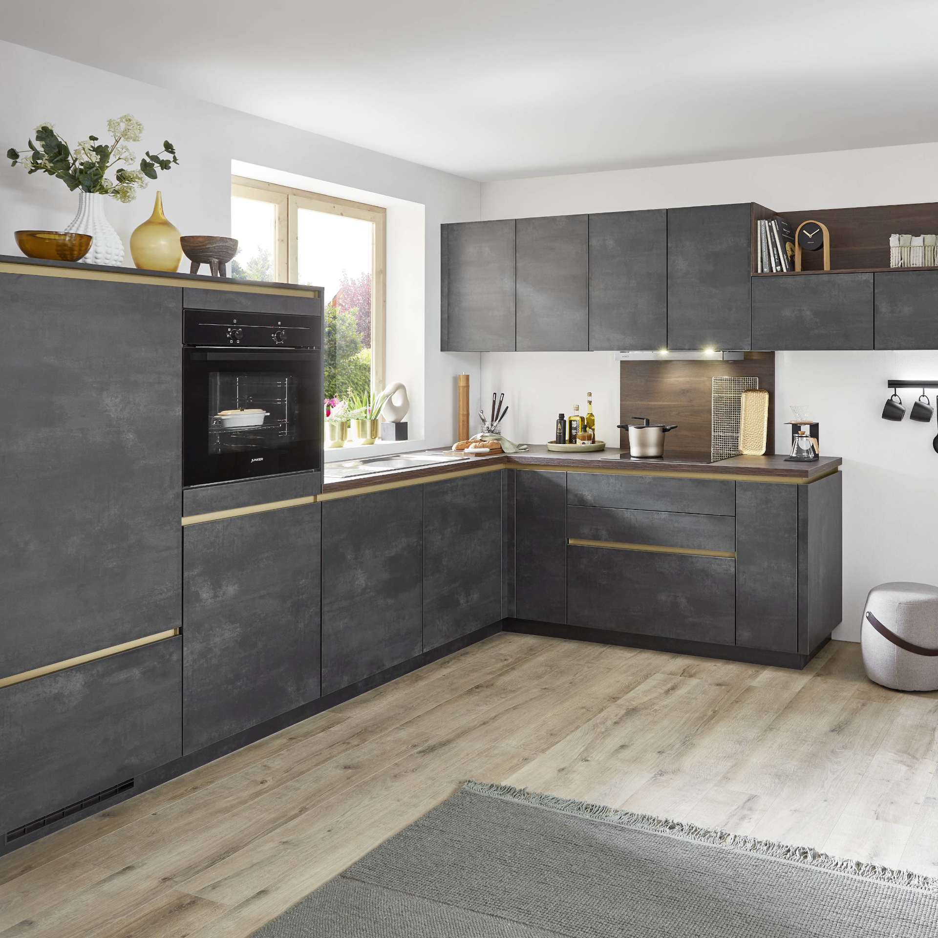 Nobilia Line N Übergang bei Highboard und Unterschrank