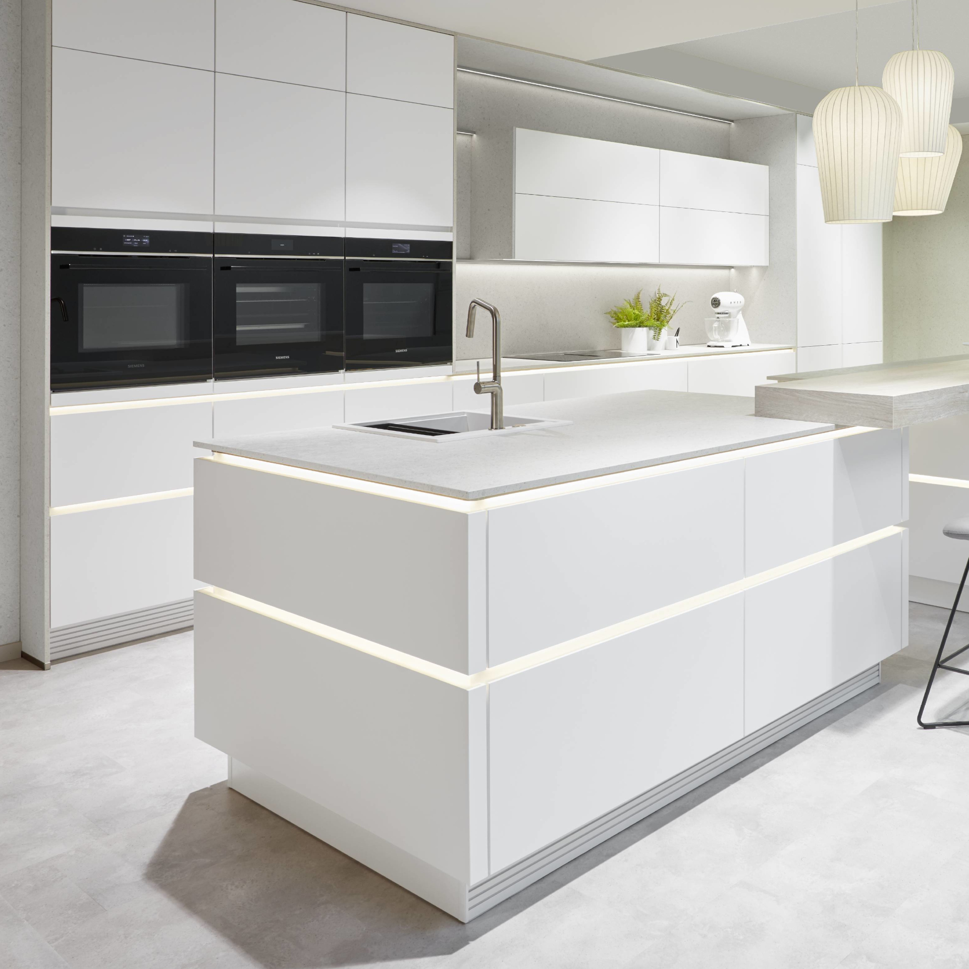 Nobilai Line N Griff Profil Wange Beleuchtet 490 Lack, Alpinweiß Premium matt